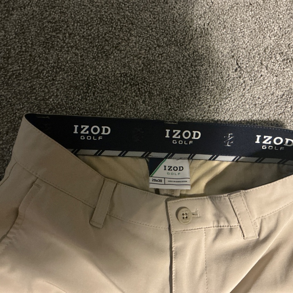 IZOD Golf Pants-Khaki. Men's 29 X 30 - Picture 2 of 4